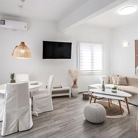 Capolavoro, Boutique Apartment With Unique Rooftop Skiathos Exterior foto