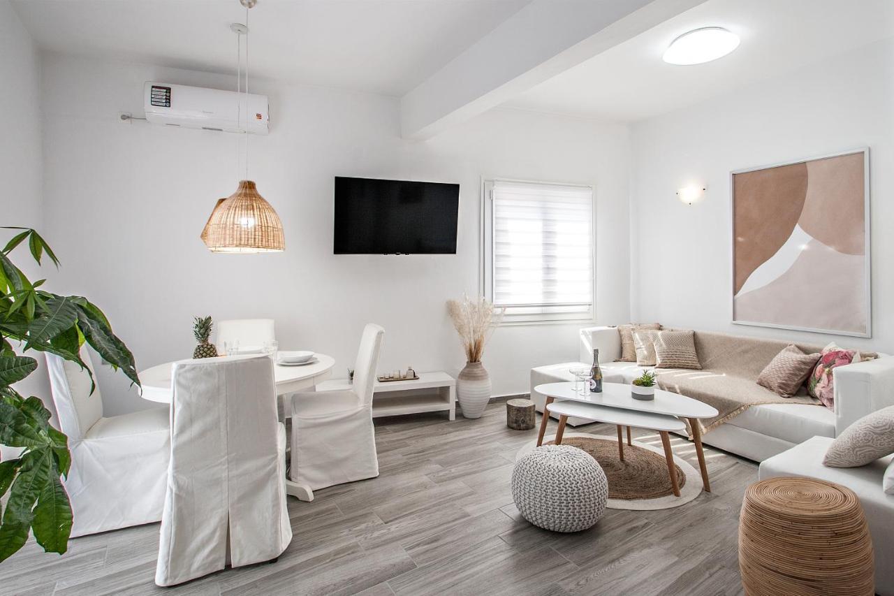 Capolavoro, Boutique Apartment With Unique Rooftop Skiathos Exterior foto
